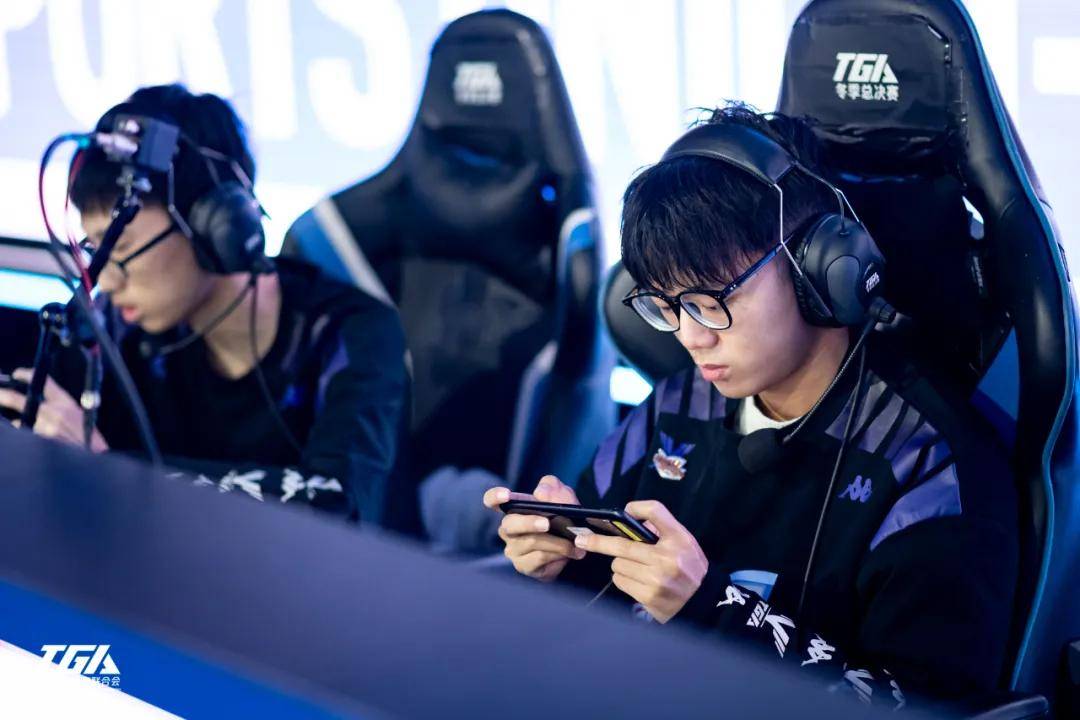 包含战术创新:新颖打法革新比赛节奏的词条 包含战术创新:新颖打法革新比赛节奏的词条